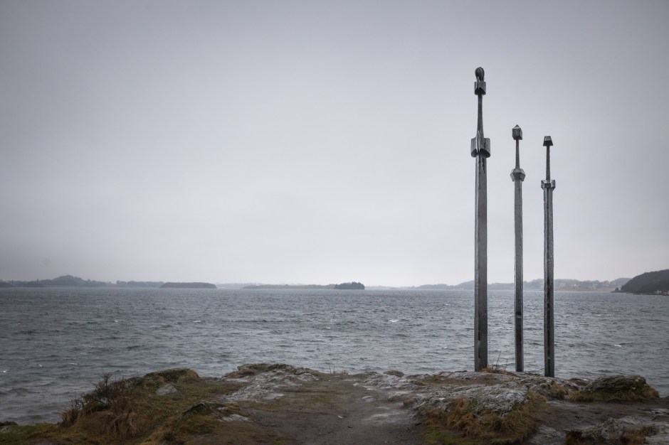 bilde-4-sverd-i-fjell